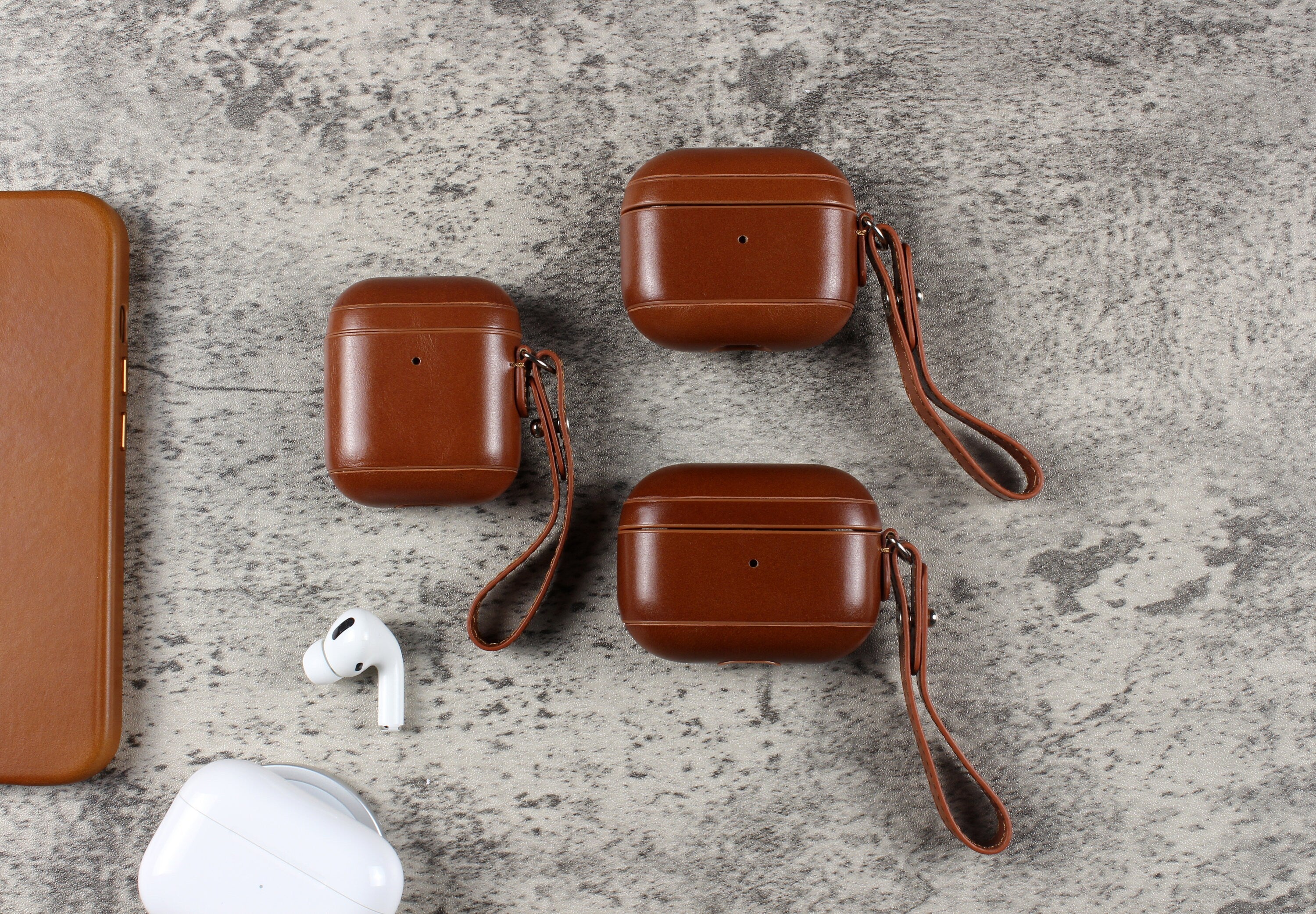 Personalized Genuine Leather AirPods Generation 1/2/Pro/3 Case Support Wireless Charging